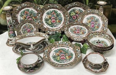 Chinese Octagonal Famille Rose Dinnerware