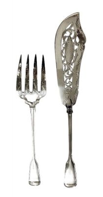 Victorian Sterling Silver Fiddle & Thread Fish Servers, London 1859