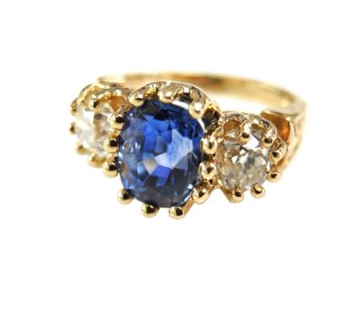 Vintage 3.56ct Sapphire and Diamond 18kt Ring