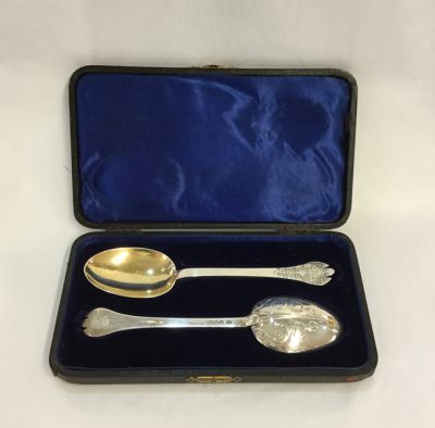 Antique Boxed Sterling Silver Berry Spoon Set
