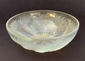 Art Deco R. Lalique Opalescent Glass Bowl, “Chicorée”  Model #3213, Designed circa 1925