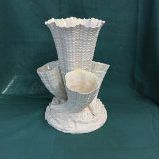 Belleek Hippiritus Centrepiece