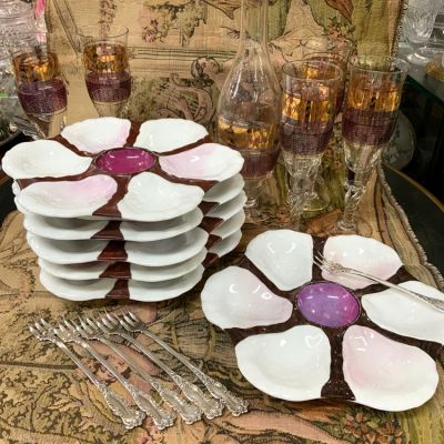 Burgundy White and Mauve Oyster Plates
