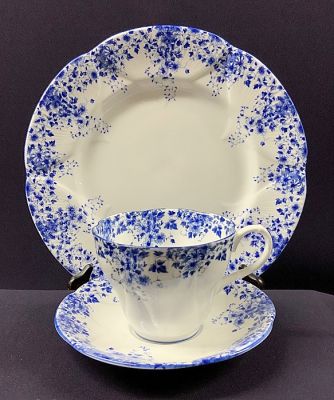 Royal Albert “Dainty Blue” 