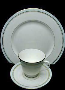 Royal Worcester Howard Sky Blue Dinnerware