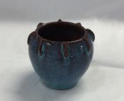 Lorenzen Small Pot