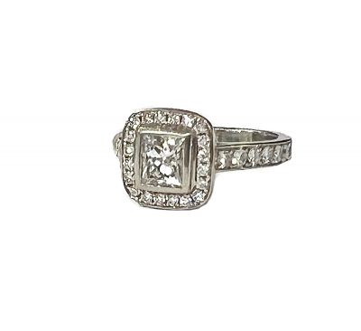 Modern Diamond Ring