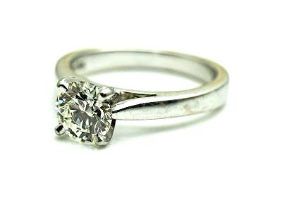 Modern .91ct Diamond Solitaire 18kt Ring