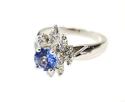Modern Tanzanite and Diamond Cluster Ring