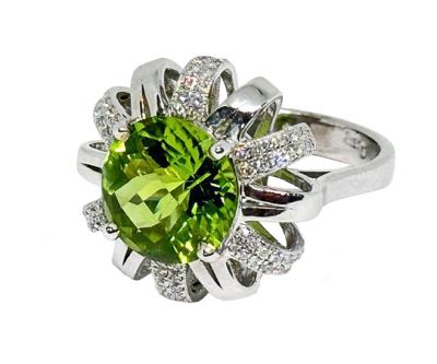 Modern 4.80ct Peridot and Diamond 14kt Ring