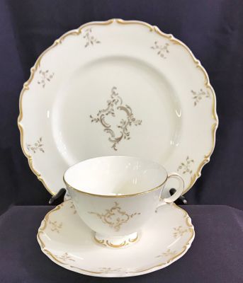 Royal Doulton ‘Monteigne’