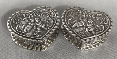 Silver Heart Shape Patch Or Pill Box