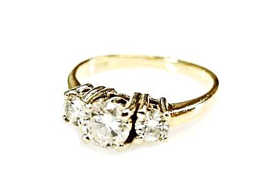 Vintage 3 Diamond Ring