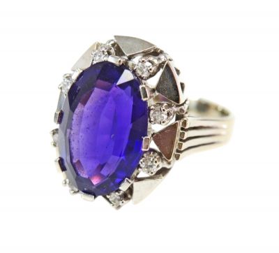 Vintage 7.89ct Amethyst and Diamond Ring in 14kt White Gold