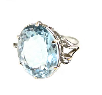 Vintage Aquamarine Solitaire Ring