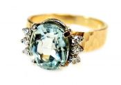 Vintage Aquamarine and Diamond Ring