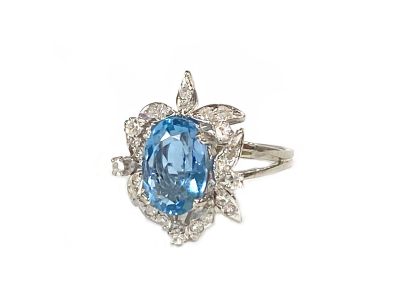 Vintage Aquamarine and Diamond Ring