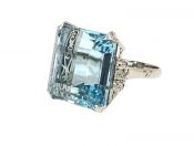 Vintage Aquamarine and Diamond Ring