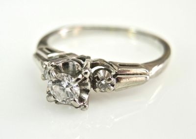 Vintage .20ct Diamond 18kt Engagement Ring
