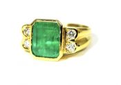 Vintage Emerald and Diamond Ring
