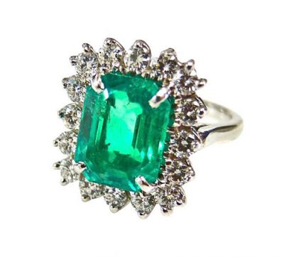 Vintage 3.67ct Emerald and Diamond Cluster 14kt Ring