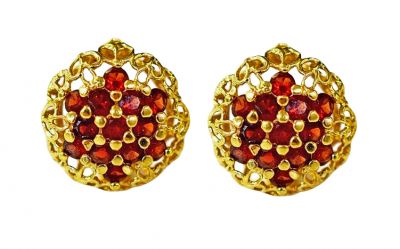 Vintage Garnet Cluster Earrings in 18kt Yellow Gold