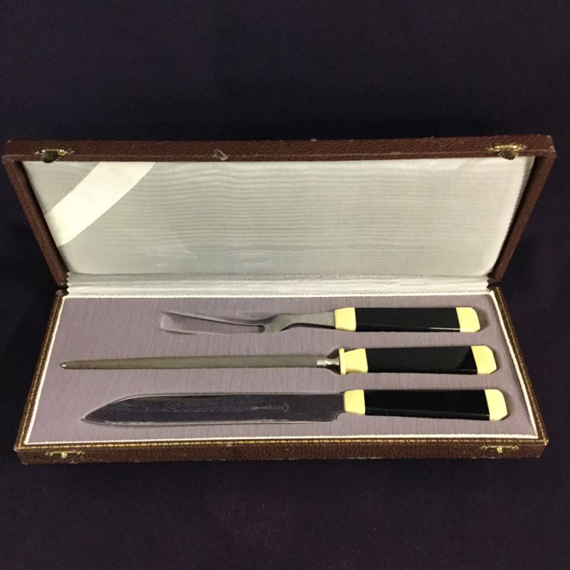 Vintage 3 Piece Boxed Carving Set