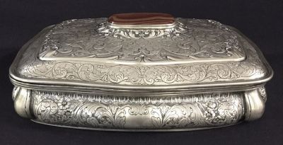 Vintage 800 Fine Silver Gilt Dresser Box With Agate Mount