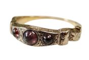 Antique .33ct Garnet 14kt Ring