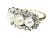 Edwardian 3 Pearl and Diamond 14kt Ring