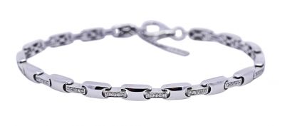 Modern .27ct Diamond 18kt Bracelet