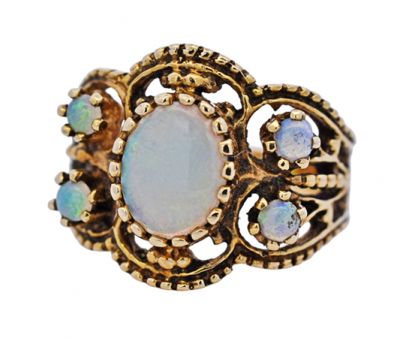 Vintage .70ct Opal 14kt Ring