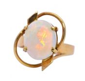 Vintage 2.87ct Opal 18kt Ring