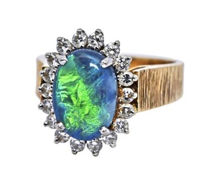 Vintage 1.99ct Opal and Diamond 14kt Ring