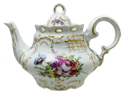 Carl Thieme Dresden Teapot, Early 20th Century