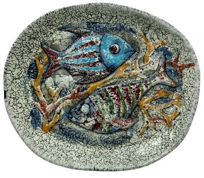 Decorative Pottery Platter Featuring Fish