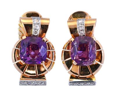 Retro 8.77ct Amethyst Earrings in 18kt Yellow Gold and Platinum