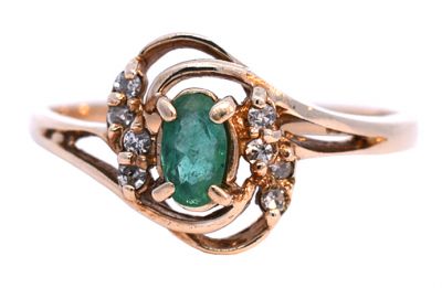 Vintage .22ct Emerald and Diamond Ring in 14kt Yellow Gold
