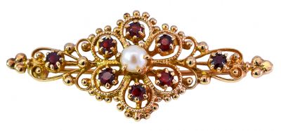Vintage .33ct Garnet and Pearl Brooch in 14kt Yellow Gold