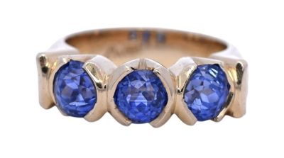Vintage 3.59ct Sapphire 14kt Ring