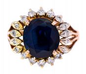 Vintage 5.85ct Sapphire and Diamond Ring in 14kt Yellow Gold