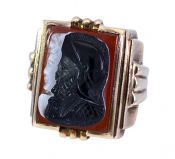 Vintage Banded Agate Cameo Ring in 10kt Yellow Gold