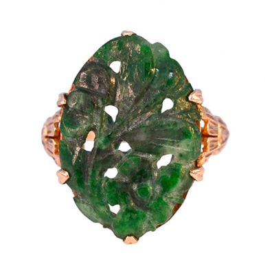 Vintage Carved Jade Ring in 10kt Yellow Gold