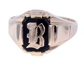Vintage Onyx Initial Ring in 10kt Yellow Gold