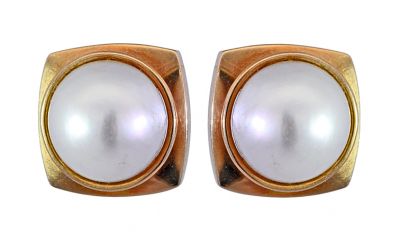 Vintage Mabé Pearl Earrings in 14kt Yellow Gold