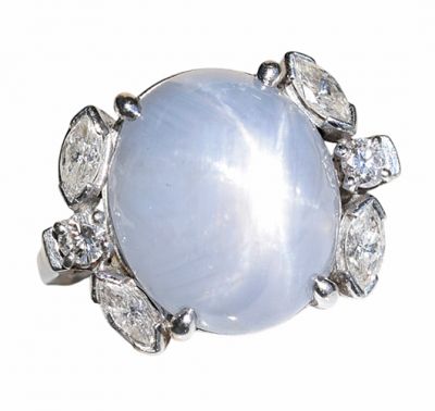 Vintage 13.47 Star Sapphire and Diamond Ring in Platinum