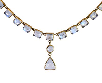 Vintage 9.35ct Moonstone Necklace in 14kt Yellow Gold