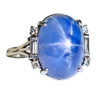 Vintage 17.79ct Oval Cabochon Six-Rayed Star Sapphire and Diamond Ring in Platinum