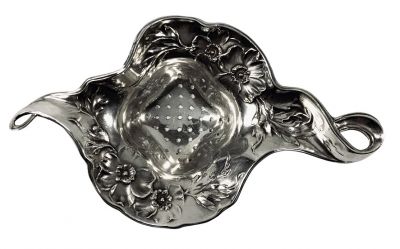 Art Nouveau Sterling Silver Tea Strainer Made By Simpson, Hall, Miller & Co.