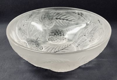 R. Lalique Dahlia Bowl